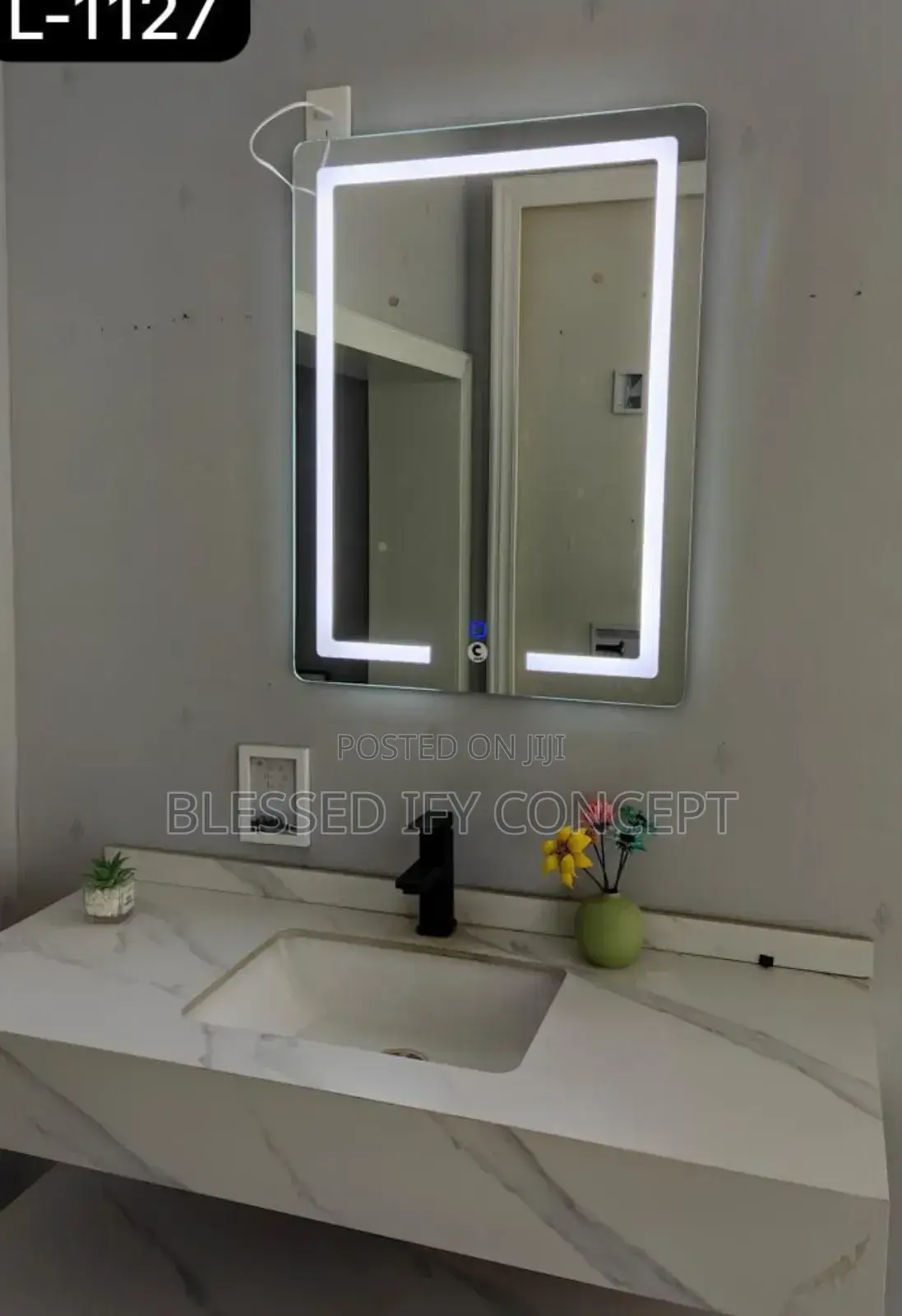 High Quality LED Mirror 60 by 80 With 3 Light