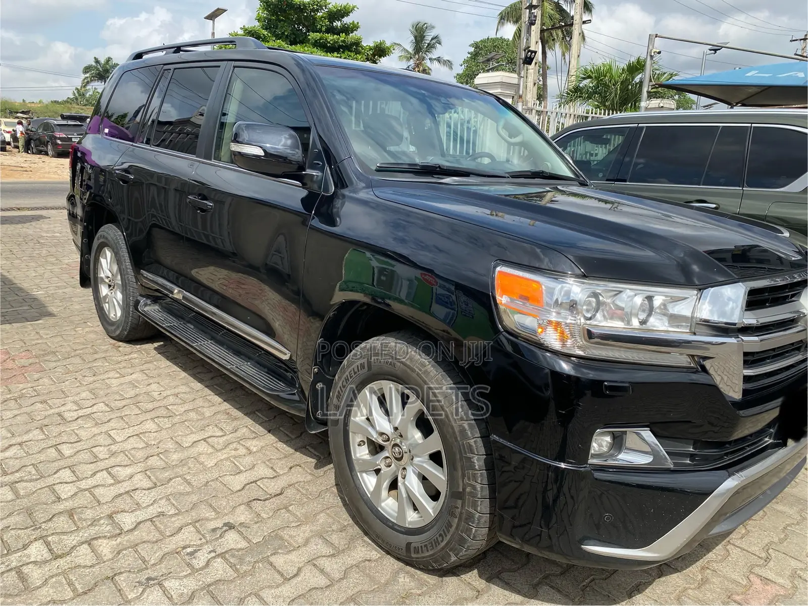 Toyota Land Cruiser 2016 Black