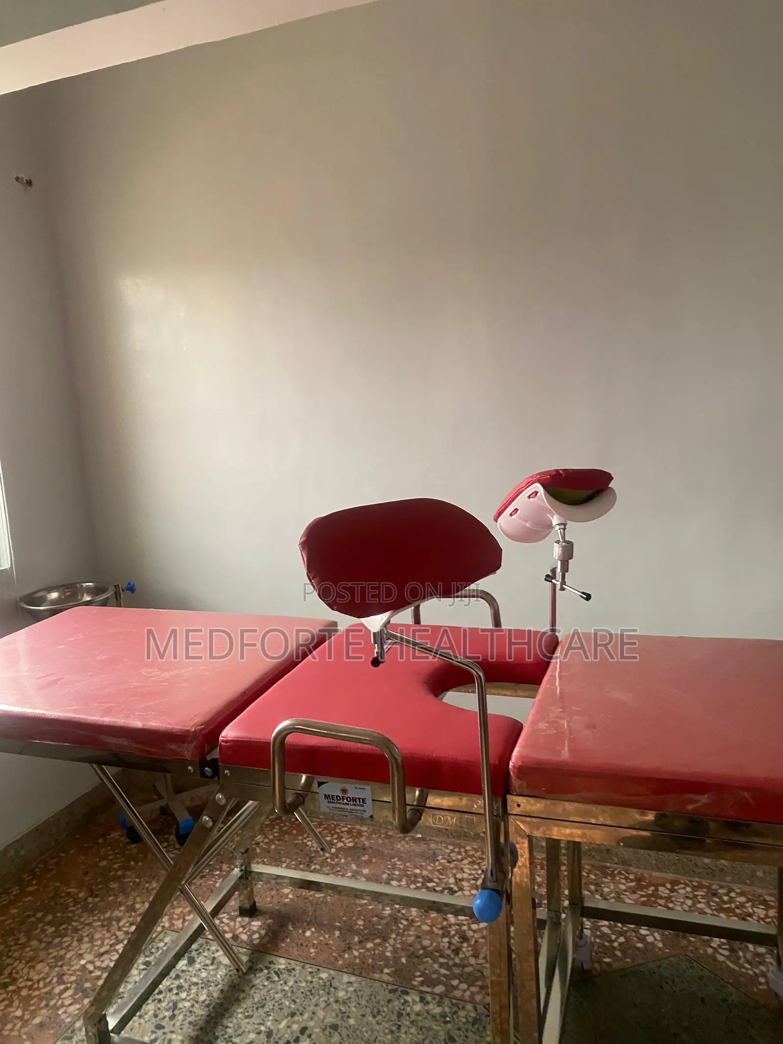 Manual Delivery Bed