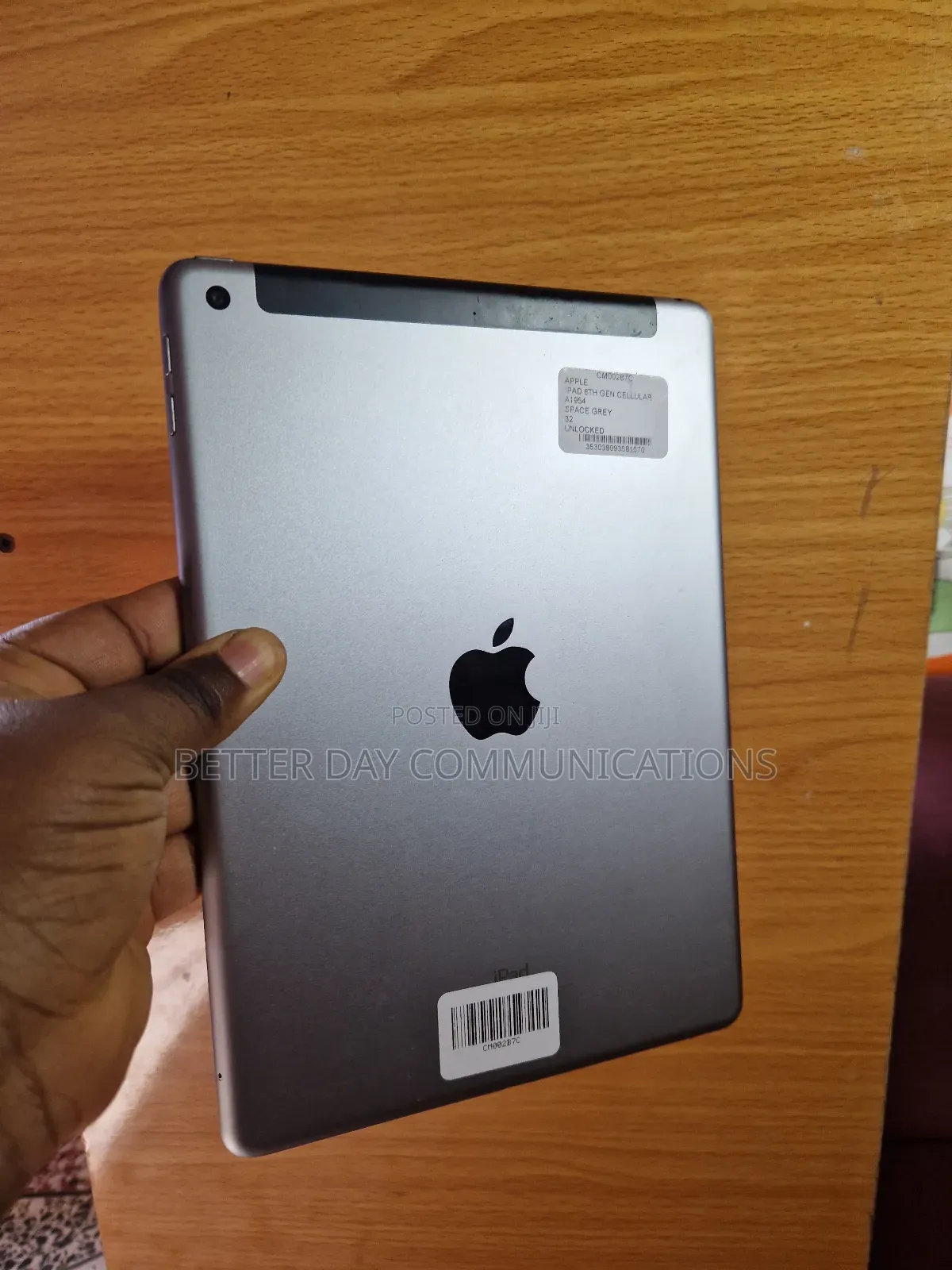 Apple iPad 10.2 (2019) 32 GB Gray