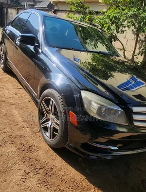Mercedes-Benz C300 Luxury 4Matic Sedan AWD (3.0L 6cyl 7A) 2010 Black