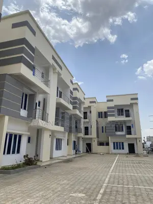 5bdrm Duplex in Guzape District for rent