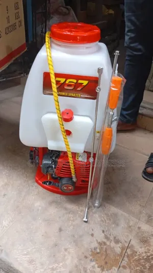 Power Farm Sprayer Machine