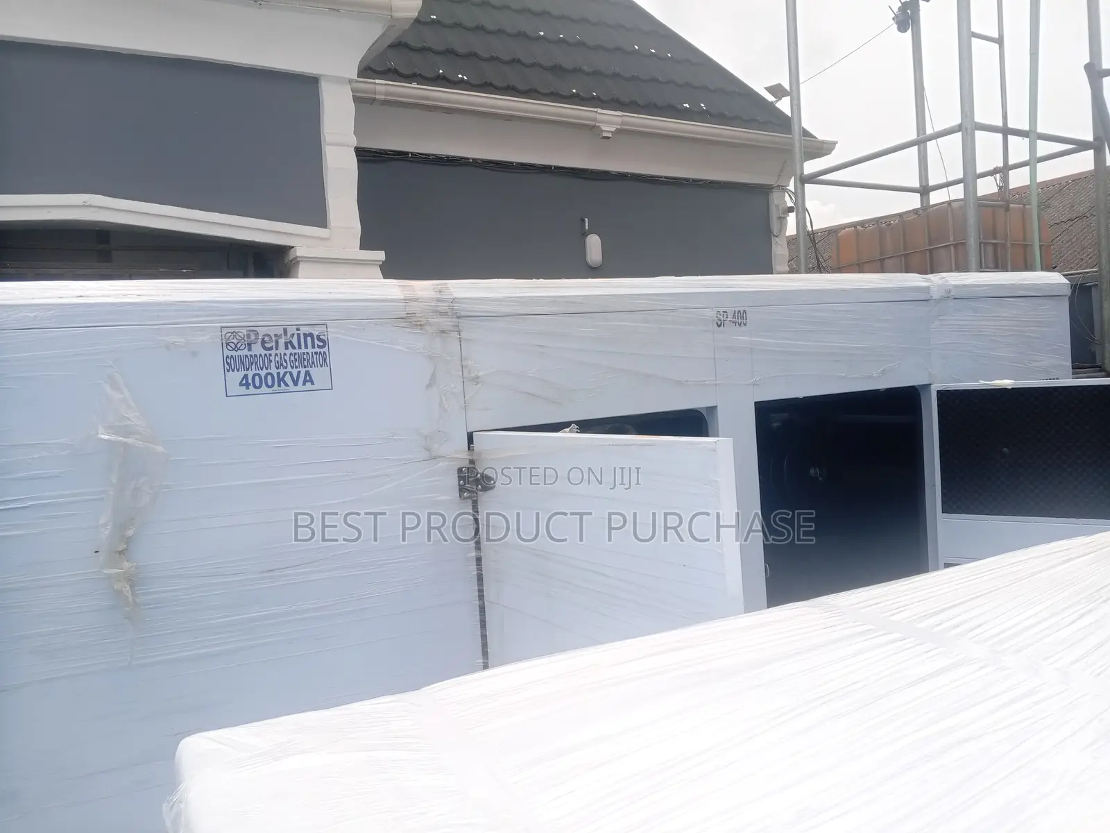 High-Spec 400kva Perkins Soundproof Generator