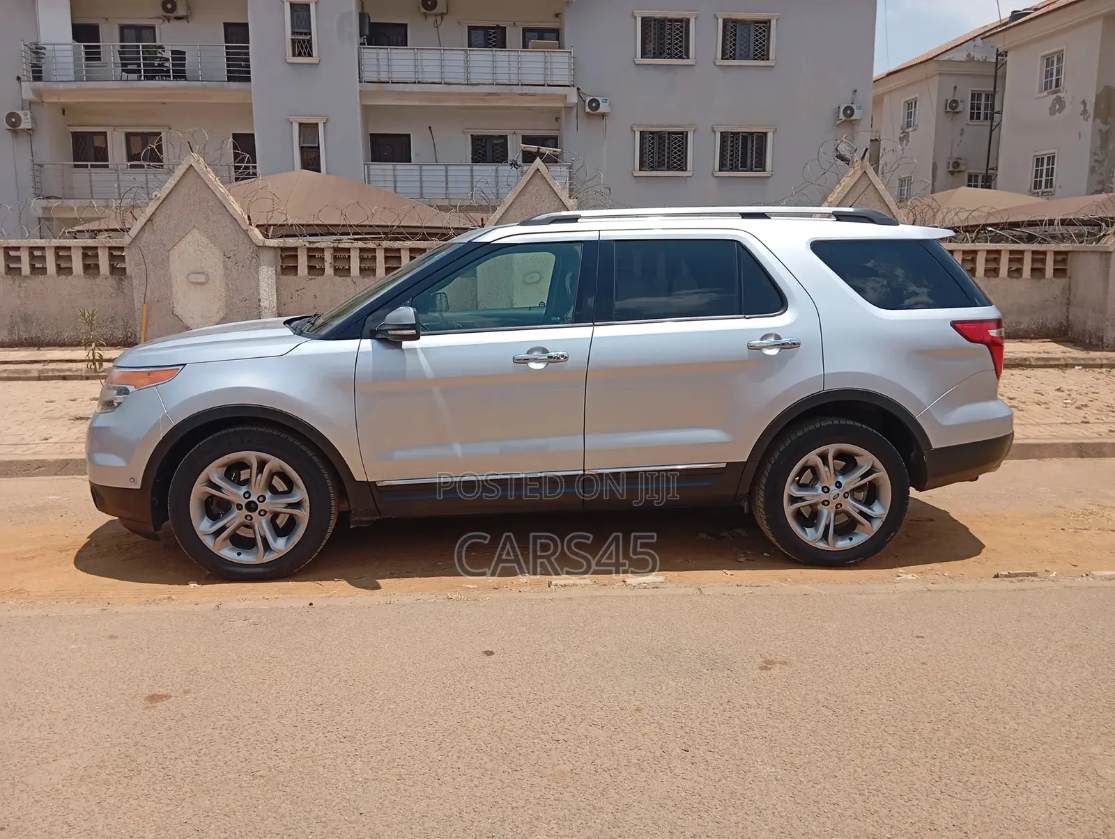 Ford Explorer 2015 Silver