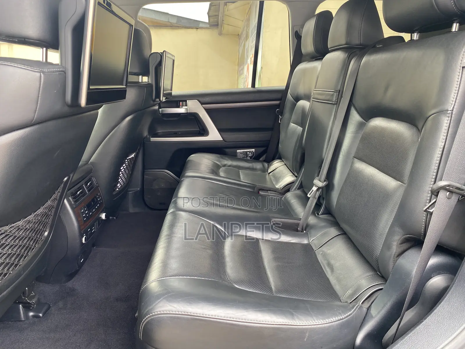 Toyota Land Cruiser 2016 Black