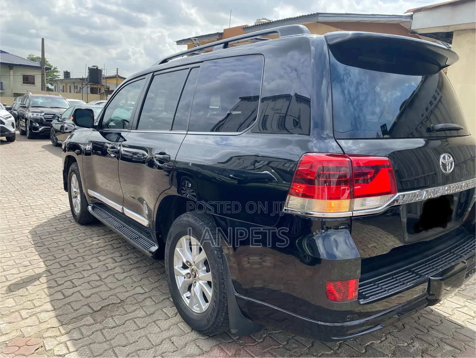 Toyota Land Cruiser 2016 Black