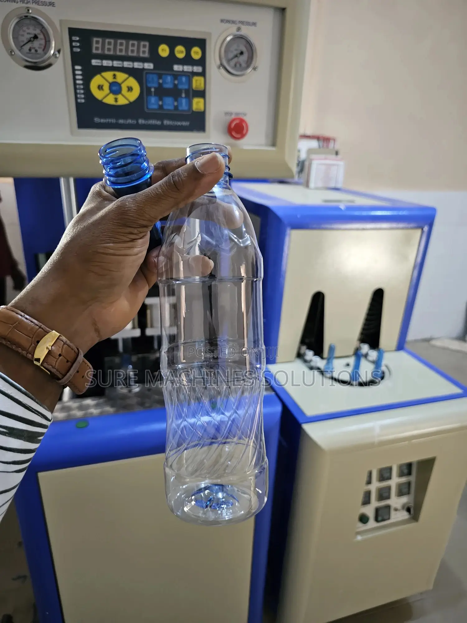 Semi Automatic Pet Bottle Blowing Machine