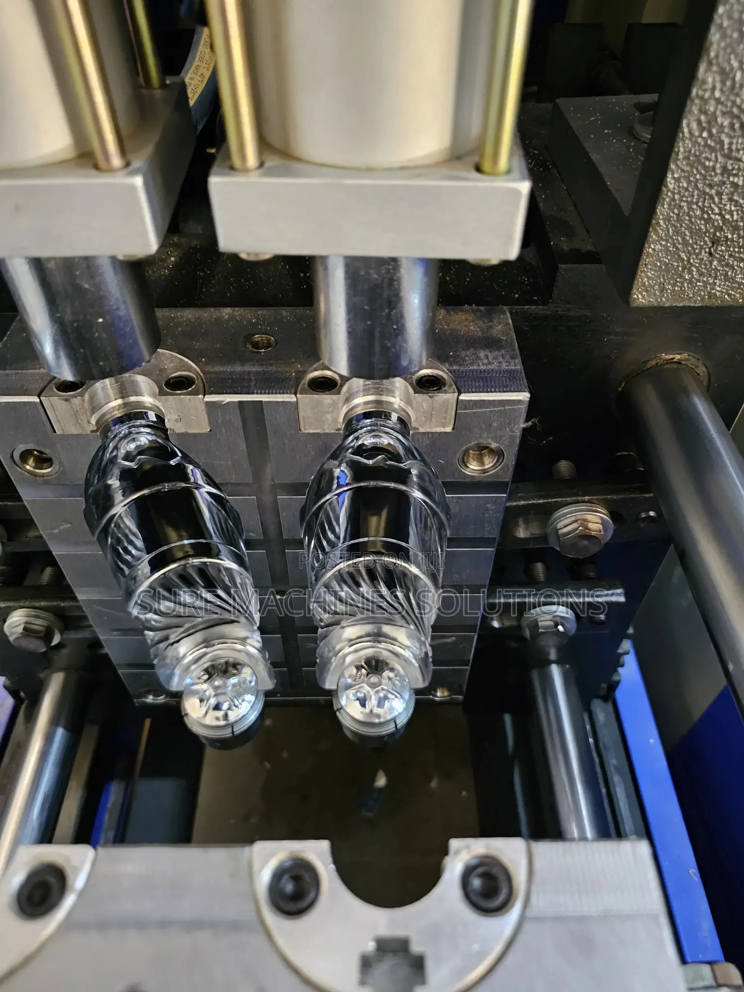 Semi Automatic Pet Bottle Blowing Machine