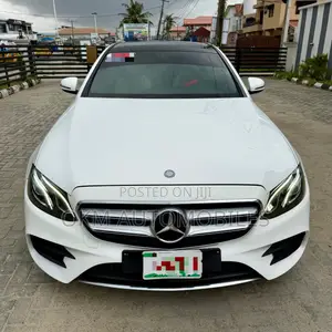 Mercedes-Benz E300 4Matic AWD Sedan (2.0L 4cyl 9A) 2017 White