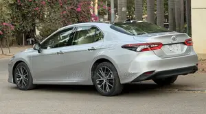 New Toyota Camry XLE 2023 Silver