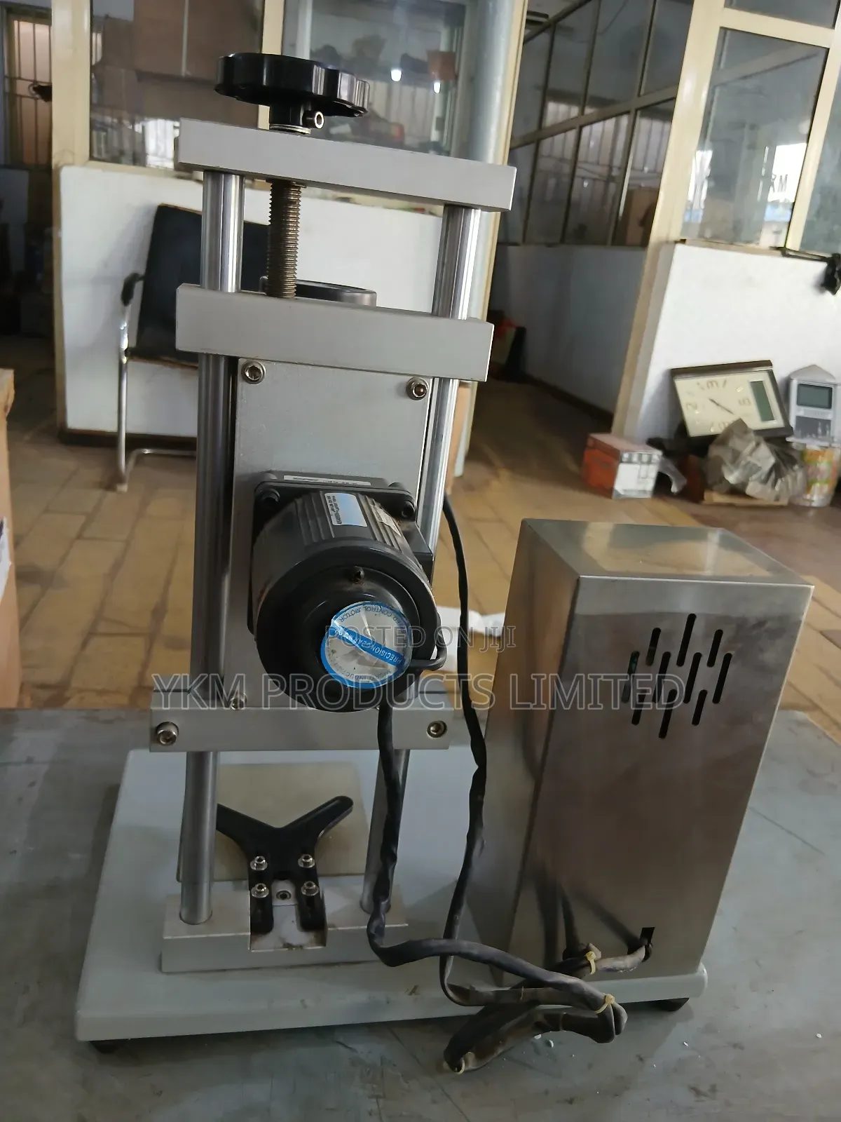 Capping Machine