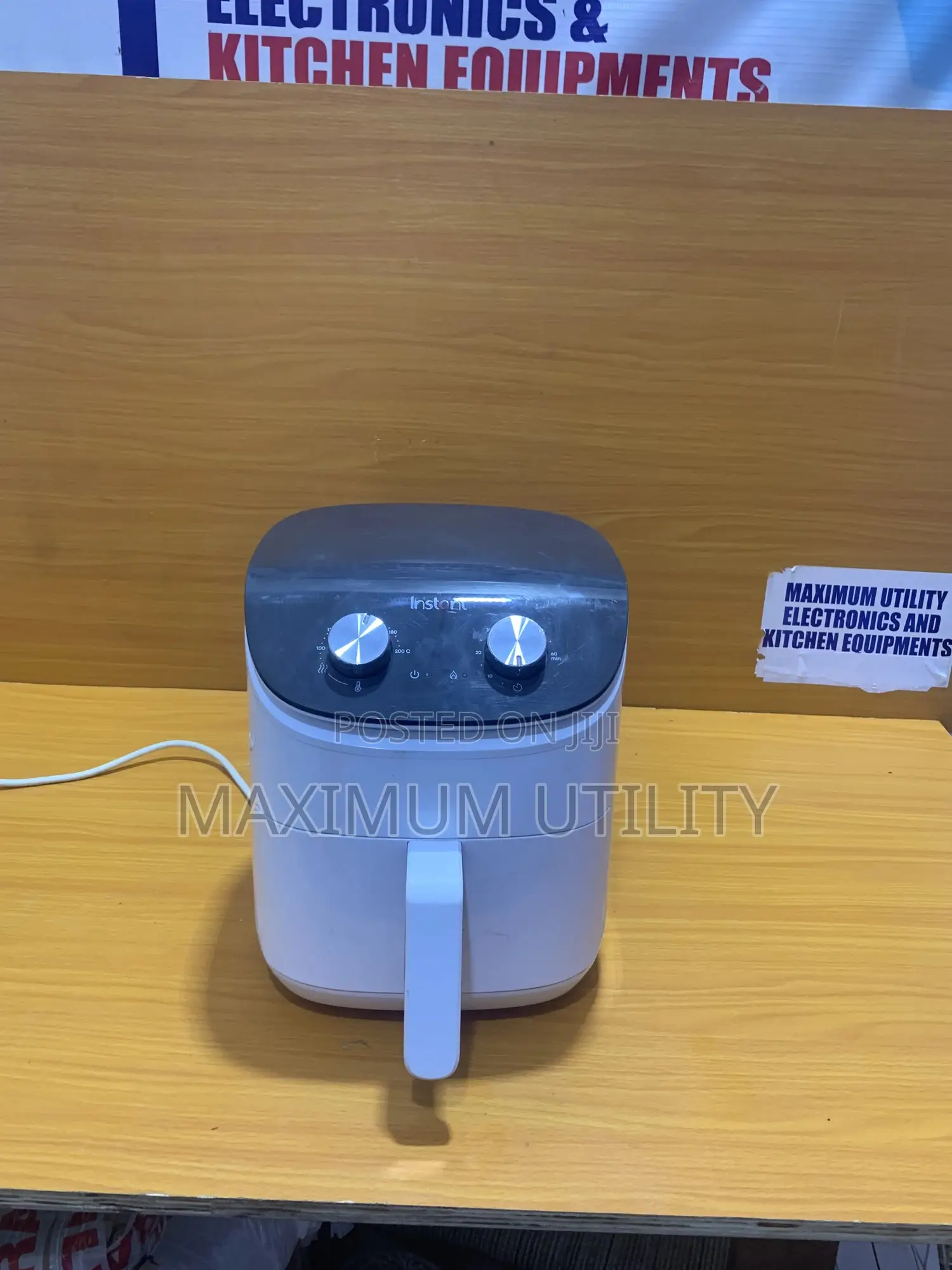 Instant Uk Used 3.8 Liters Airfryer
