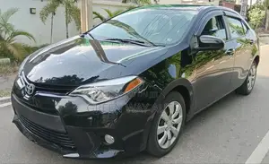 Toyota Corolla LE Premium 4dr Sedan (1.8L 4cyl CVT) 2016 Black
