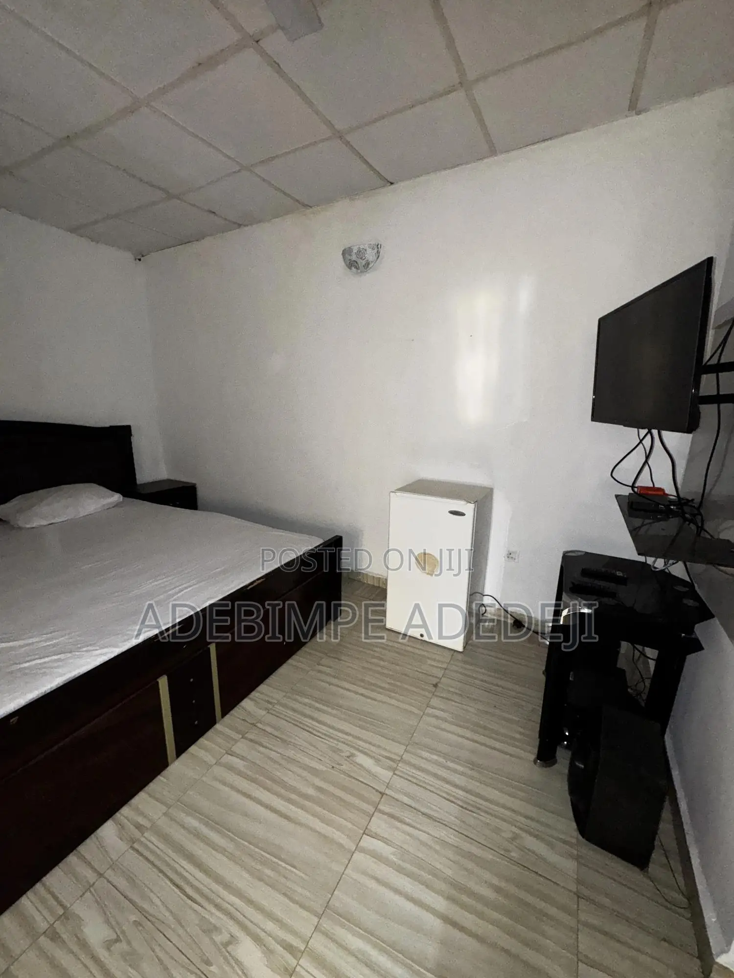 Very Big Spacious Room
