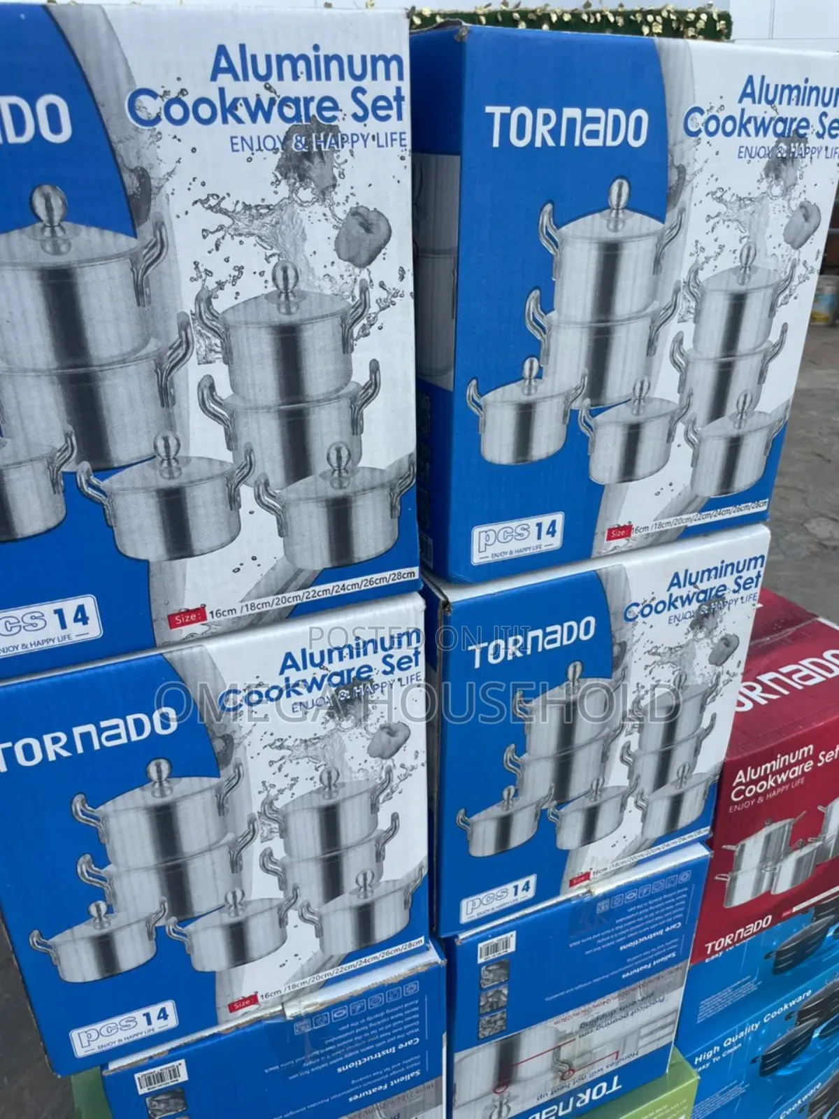 14 Pieces Strong Aluminium Set.
