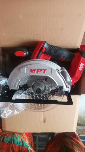 Cordless Circular Saw Machine