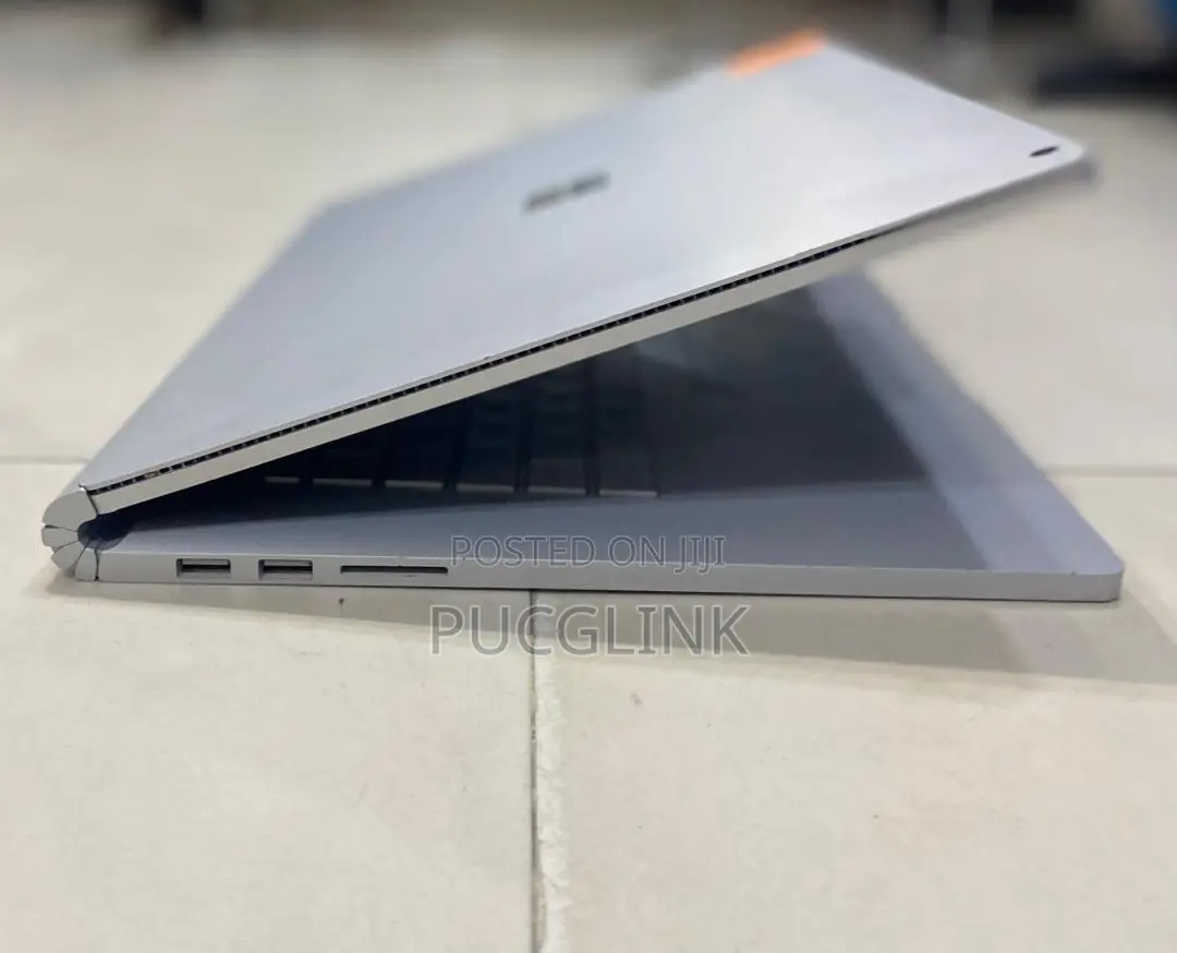 Laptop Microsoft Surface Book 2 16GB Intel Core i7 HDD+SSD 512GB