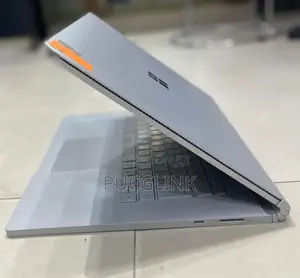 Laptop Microsoft Surface Book 2 16GB Intel Core i7 HDD+SSD 512GB