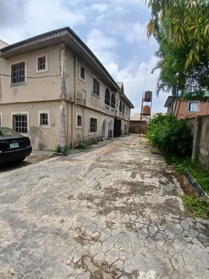 3bdrm Block of Flats in Off Ado Road for sale