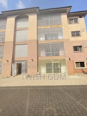 3bdrm Block of Flats in Utako Abuja. for rent