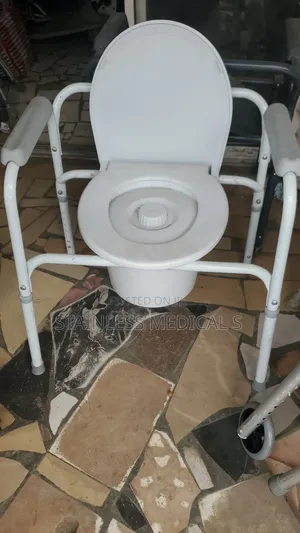 Komod Chair