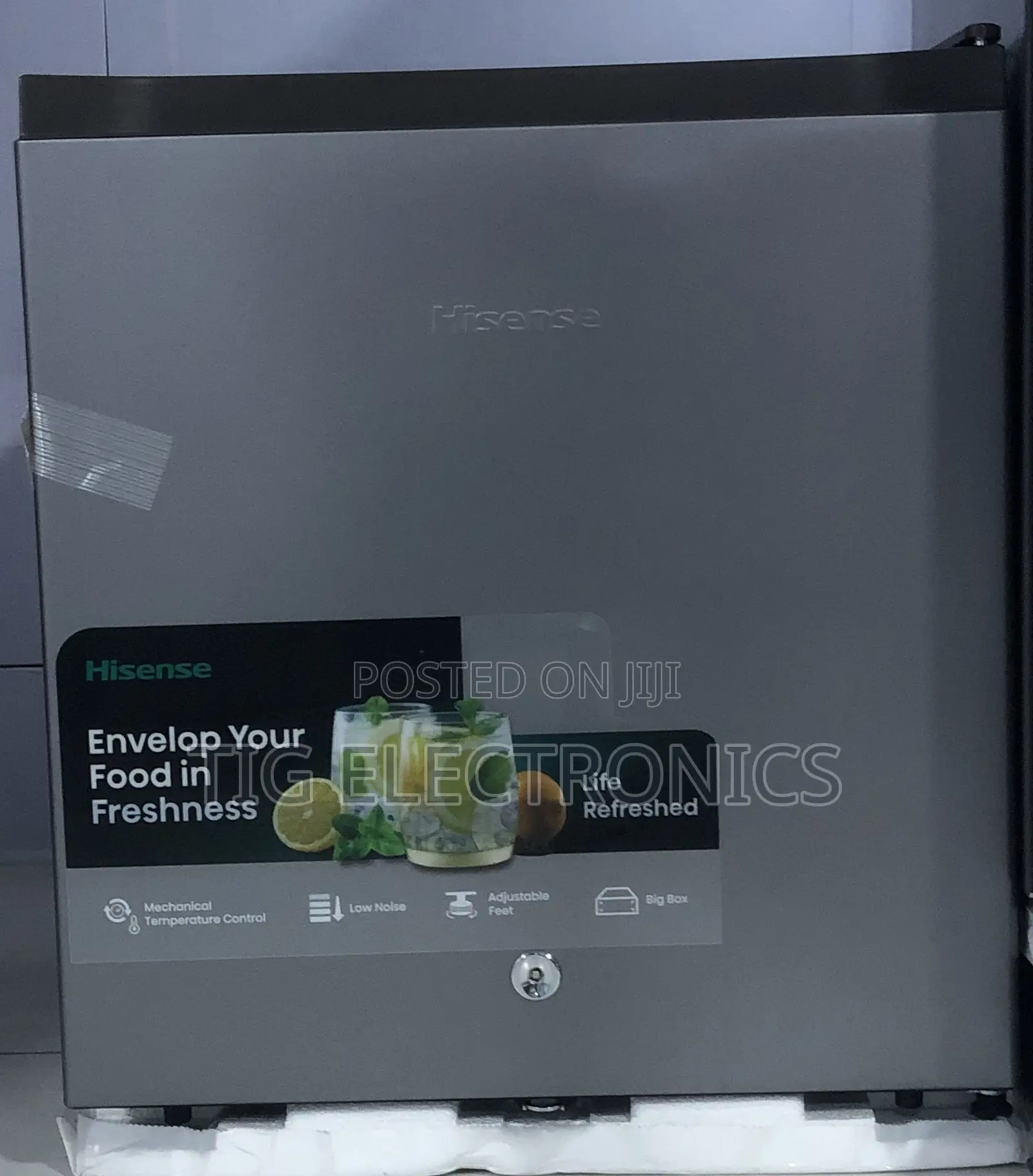 Refrigerator
