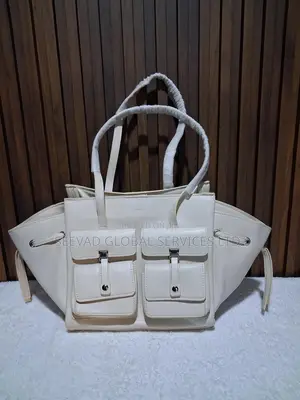 Ladies Elegant and Stylish Hand Bag