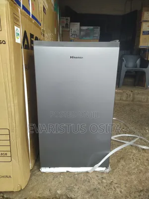 Hisense Tabletop Refrigerator