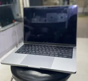 Laptop Apple MacBook Pro 2021 M1 16GB Apple M1 Pro HDD+SSD 512GB