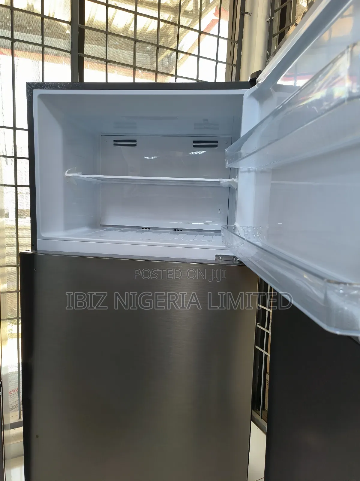 Hisense Fridge (510l)