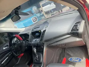 Ford Escape Titanium FWD 2019 Red