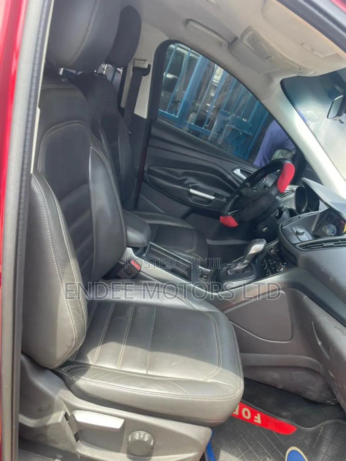 Ford Escape Titanium FWD 2019 Red