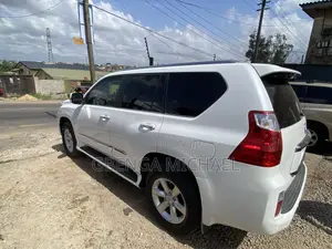 Lexus GX 460 Base 2013 White