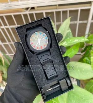 Luxury Black Wristwatch (Premium Design)
