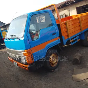 Toyota Dyna 1999 Blue