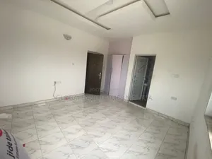 2bdrm Block of Flats in Lakowe Ibeju Lekki for rent