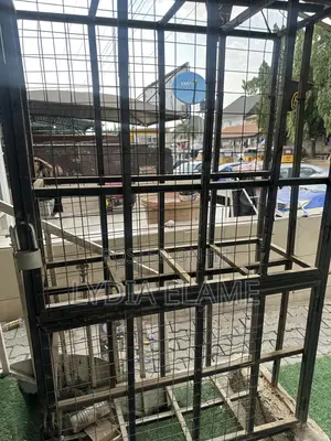 Protector Cage