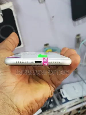 Apple iPhone 11 128 GB White
