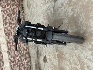 Yamaha 2010 Black