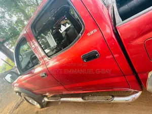 Toyota Tacoma 2003 Red
