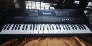 Yamaha PSR 463