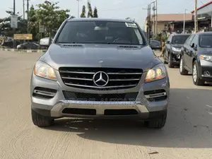 Mercedes-Benz M Class ML350 4MATIC 4dr SUV AWD (3.5L 6cyl 7A) 2015 Gray