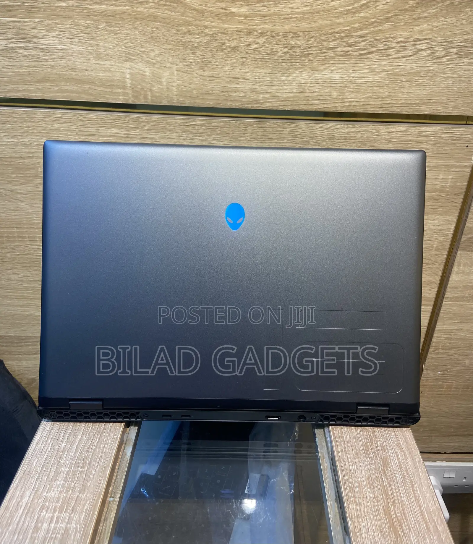 Laptop Dell Alienware M16 R2 16GB Intel Core Ultra 7 SSD 1T