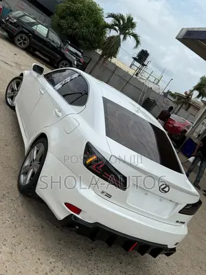 Lexus IS 250 Automatic 2012 White