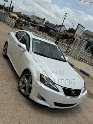 Lexus IS 250 Automatic 2012 White
