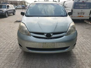 Toyota Sienna LE 2008 Green