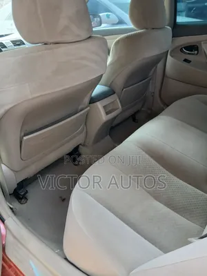 Toyota Camry LE 4dr Sedan (2.4L 4cyl 5A) 2007 Red