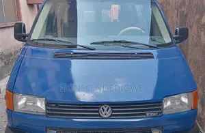 Volkswagen Transporter 2005 Blue