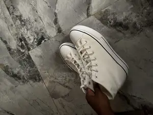 Sneakers Shoe